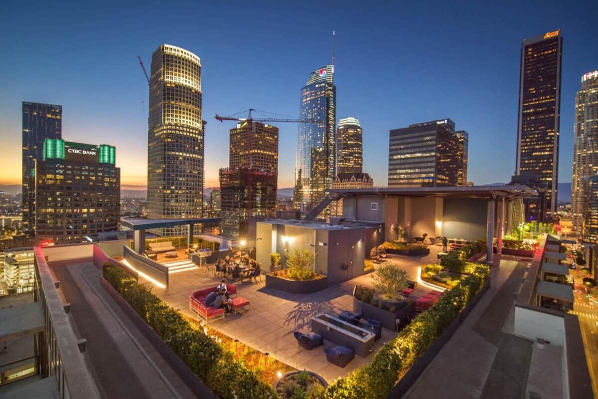 Top Floor 3 Bed 3 Bath Penthouse Living In Luxury ロサンゼルス エクステリア 写真
