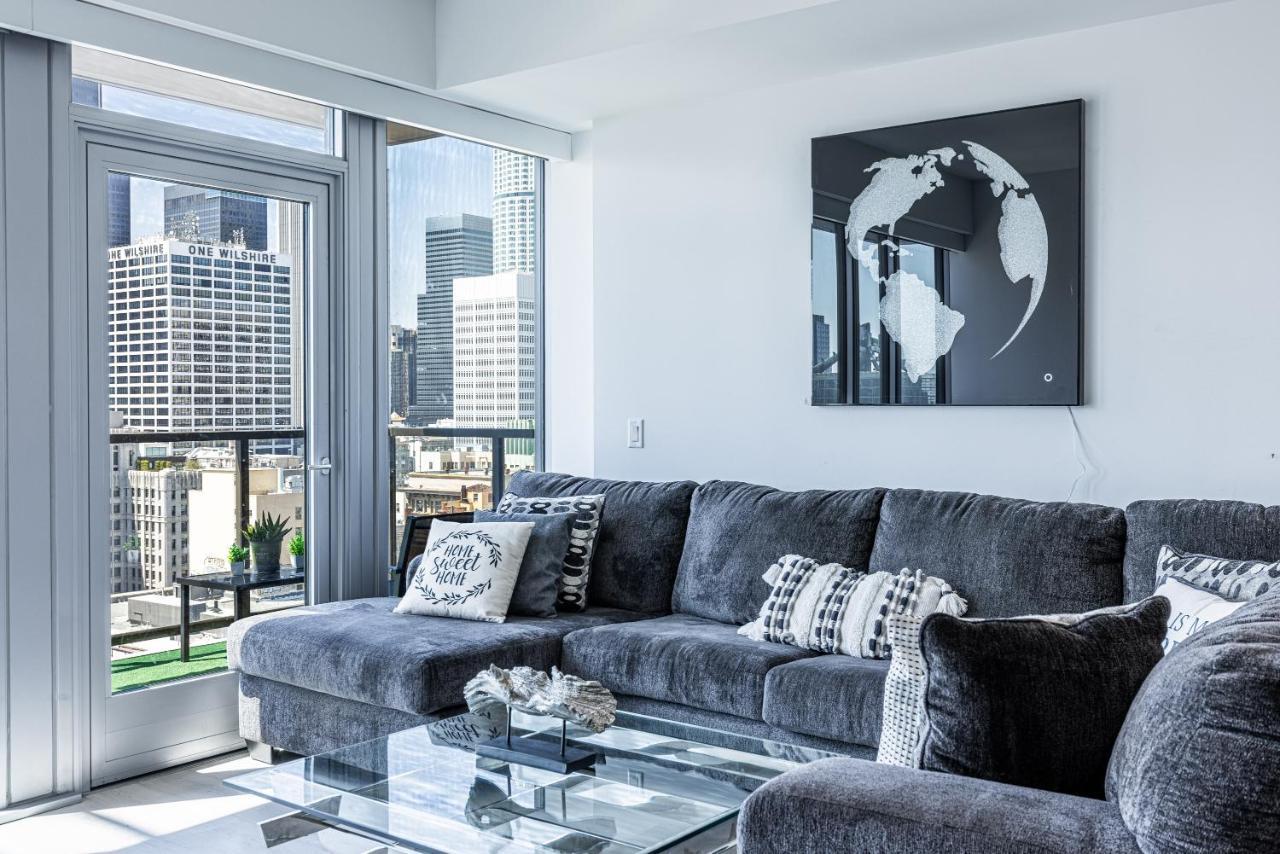 Top Floor 3 Bed 3 Bath Penthouse Living In Luxury ロサンゼルス エクステリア 写真