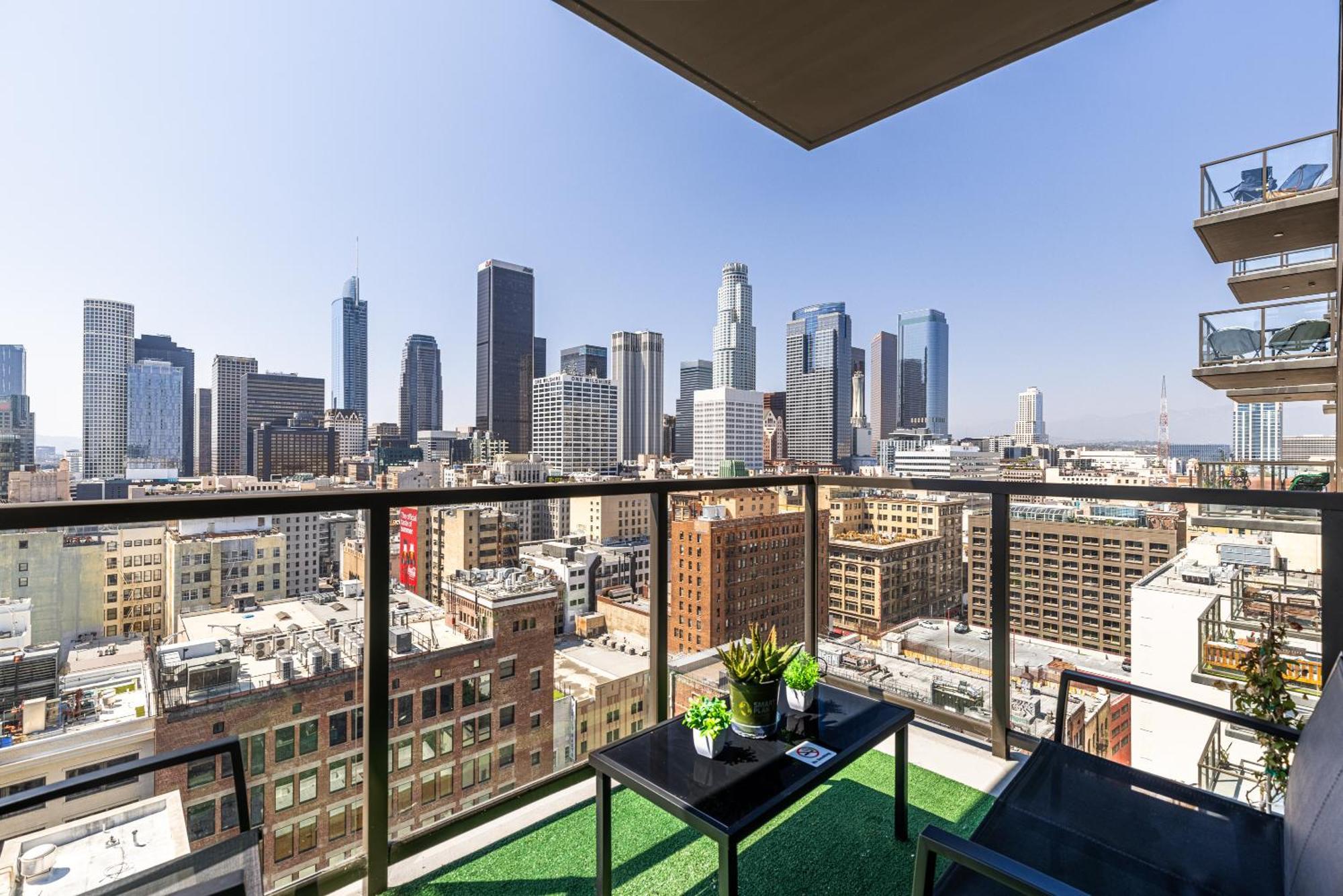 Top Floor 3 Bed 3 Bath Penthouse Living In Luxury ロサンゼルス エクステリア 写真